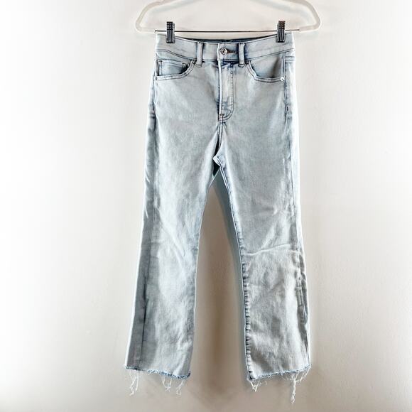 Express High Rise Cropped Flare Raw Hem Light Wash Jeans Blue 4 - Picture 2 of 11